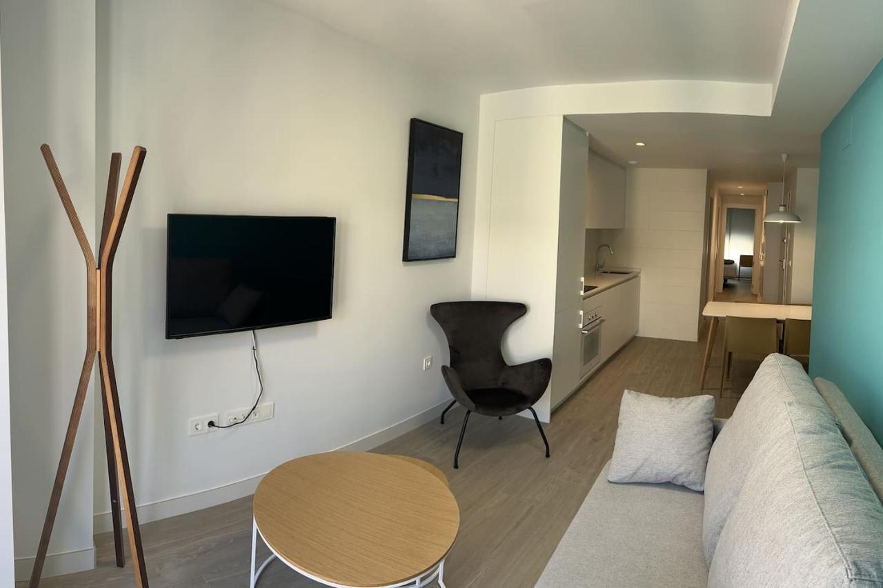 Apartamentos Breton 17 Suite Familiar Аликанте Екстериор снимка