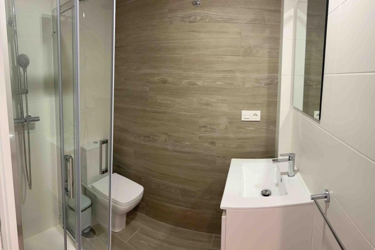 Apartamentos Breton 17 Suite Familiar Аликанте Екстериор снимка
