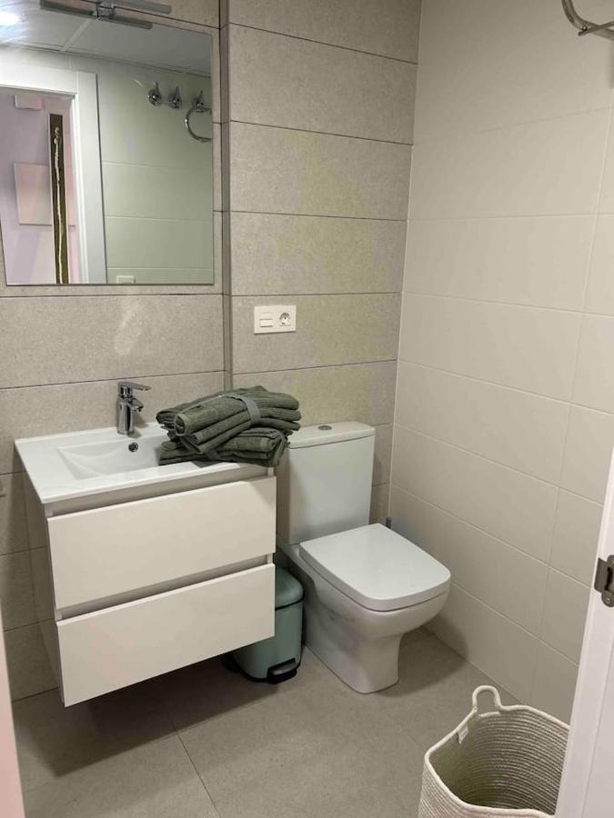 Apartamentos Breton 17 Suite Familiar Аликанте Екстериор снимка